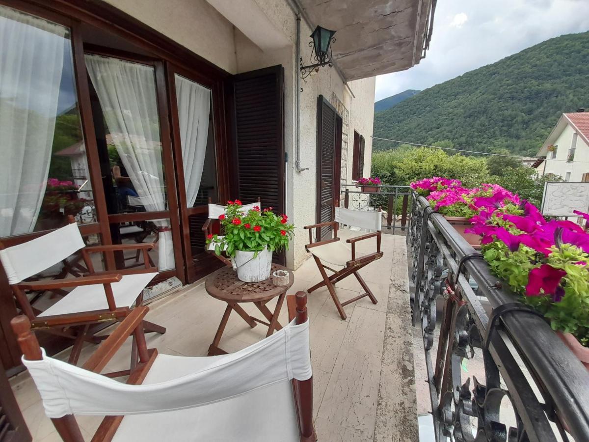 Casa Vacanze Daniela Villetta Barrea Exteriör bild